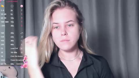 Snapshot of angelanty chatting on 10/26/25, 03:51 Darsi Anty online show from 10/26/25, 03:51