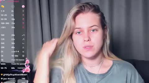 Snapshot of angelanty chatting on 11/08/25, 04:18 Darsi Anty online show from 11/08/25, 04:18