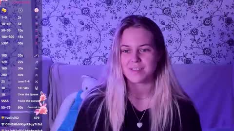 Snapshot of angelanty chatting on 12/05/25, 05:20 Darsi Anty online show from 12/05/25, 05:20