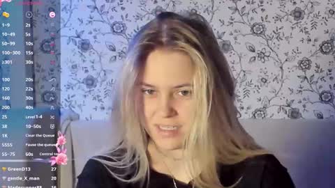 Snapshot of angelanty chatting on 12/18/25, 02:45 Darsi Anty online show from 12/18/25, 02:45