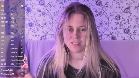 Snapshot of angelanty chatting on 01/12/26, 03:28 Darsi Anty online show from 01/12/26, 03:28