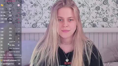Darsi Anty online show from 04/24/26, 01:46