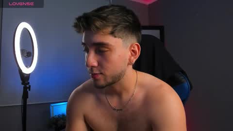 angelbell19 online show from 11/25/25, 02:11