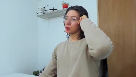 Angel Bennet online show from 02/20/25, 03:23