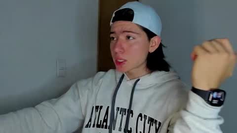 Angel Bennet online show from 11/18/25, 01:22