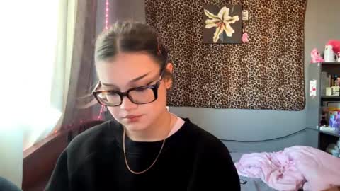 Snapshot of angelcatier chatting on 08/01/26, 04:06 angelcatier online show from 08/01/26, 04:06