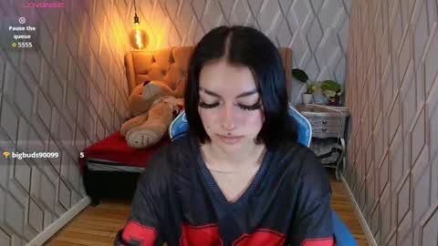 Angel online show from 09/12/25, 06:08