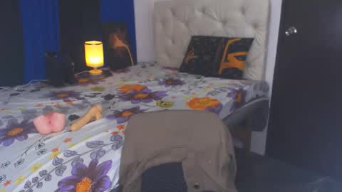 Angel online show from 02/04/25, 04:37