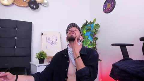 angeldamianart online show from 11/11/25, 07:47