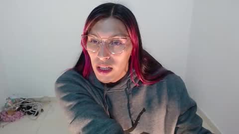 Snapshot of angele_johnson chatting on 01/09/26, 02:58 angele online show from 01/09/26, 02:58