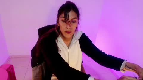 angele online show from 05/29/26, 09:35