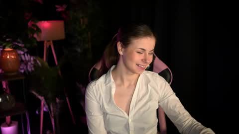Angel online show from 05/22/26, 07:59