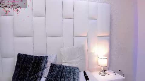 angeles_bust online show from 01/13/26, 08:36