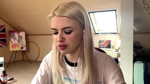 Snapshot of angelesgropper chatting on 04/14/26, 08:20 Lena online show from 04/14/26, 08:20