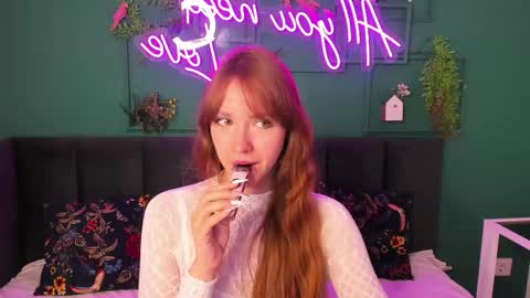 Angela online show from 05/23/26, 01:33