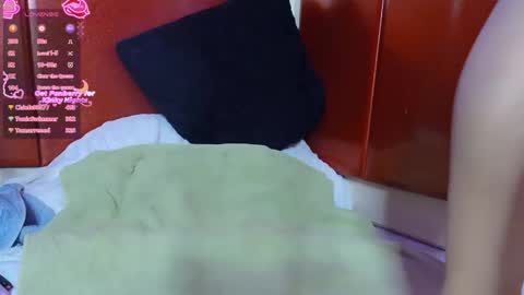 Snapshot of angelfountains chatting on 04/11/26, 07:45 Jenny online show from 04/11/26, 07:45