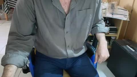 Snapshot of angelgarcia269 chatting on 11/07/25, 12:05 angelgarcia269 online show from 11/07/25, 12:05