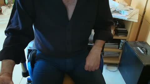 Snapshot of angelgarcia269 chatting on 11/18/25, 11:25 angelgarcia269 online show from 11/18/25, 11:25