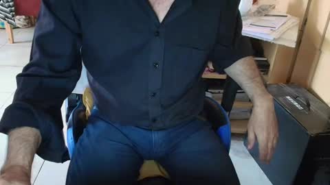 Snapshot of angelgarcia269 chatting on 11/22/25, 11:31 angelgarcia269 online show from 11/22/25, 11:31