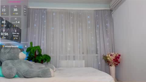 Ksenia online show from 10/17/25, 03:47