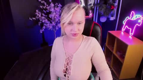 Angelic beauty online show from 05/26/26, 10:33