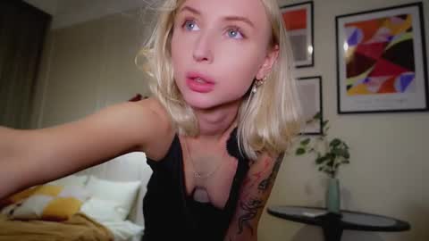 Gabby online show from 10/04/25, 05:11