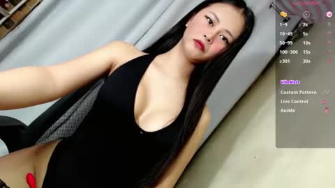 angelica online show from 10/26/25, 10:47