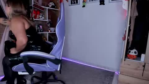 Angelica Sparks online show from 10/30/25, 03:52