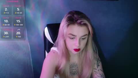 angelicablanch online show from 10/07/25, 09:56