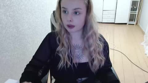 angelicablanch online show from 11/26/25, 10:44