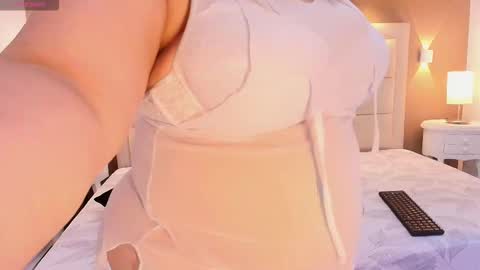 Angelica  online show from 10/25/25, 08:25