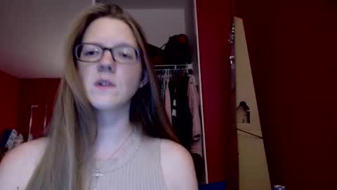 AngelicAngel online show from 10/31/25, 05:19