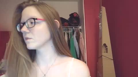 AngelicAngel online show from 04/01/26, 04:46