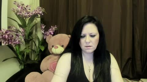 angelicmilfshania online show from 05/05/26, 09:45