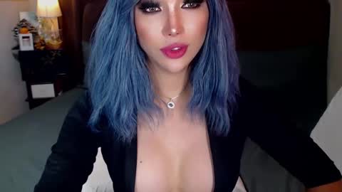 MS. AMALIA online show from 02/11/25, 06:30