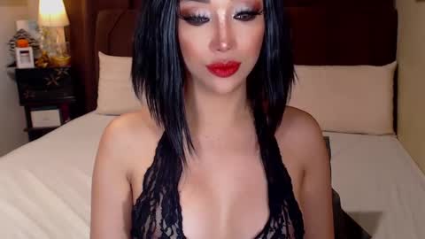 MS. AMALIA online show from 02/23/25, 09:33