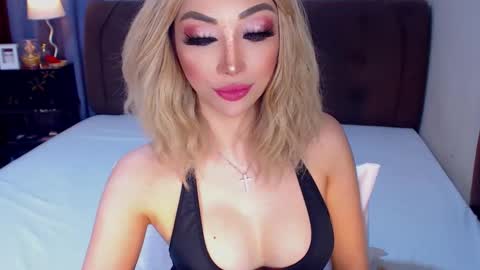 MS. AMALIA online show from 01/15/26, 07:02