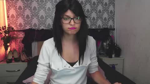 Angelika Rouge online show from 09/10/25, 05:24