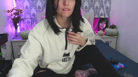 Angelika Rouge online show from 11/01/25, 05:48