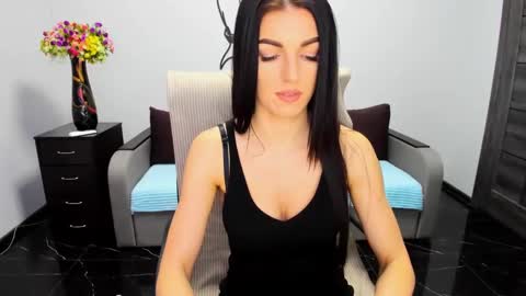 Angelina online show from 01/15/25, 12:36