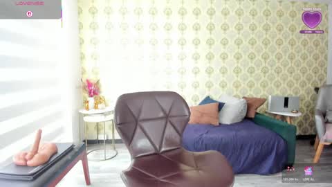 angelina_class_7 online show from 05/20/26, 01:39