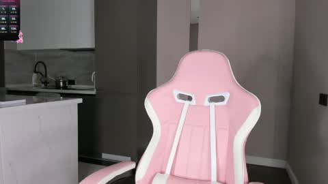 angel online show from 05/30/26, 09:01