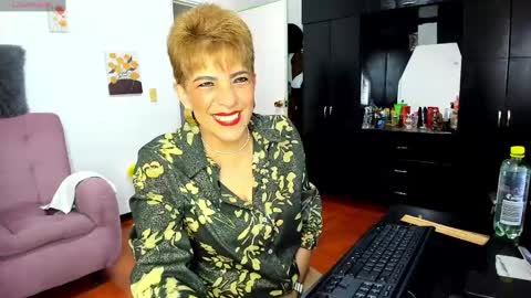 Angelina online show from 03/31/26, 07:47