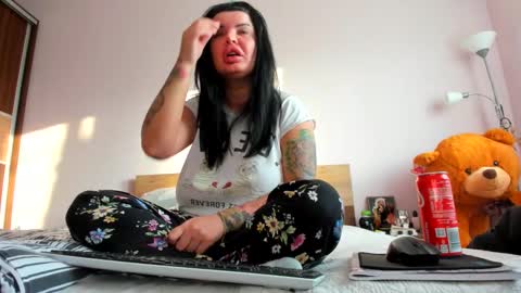 Angelina online show from 02/26/25, 05:53