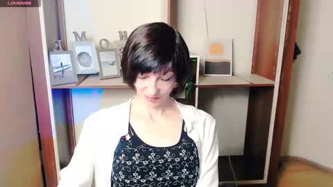 Angelina online show from 10/15/25, 07:08