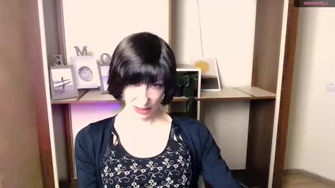 Angelina online show from 11/05/25, 07:41