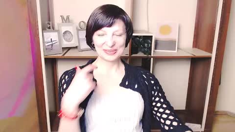 Angelina online show from 04/01/26, 08:37