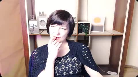 Angelina online show from 04/08/26, 08:25