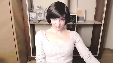 Angelina online show from 05/05/26, 08:22