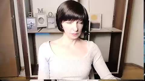 Snapshot of angelinalov_ chatting on 06/14/26, 06:59 Angelina online show from 06/14/26, 06:59